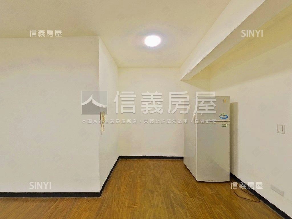 捷運～公園學區公寓２樓房屋室內格局與周邊環境
