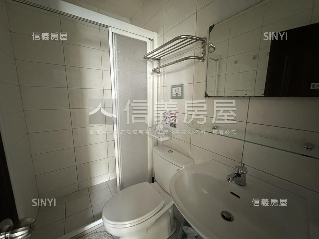 海安路輕屋齡電梯透天房屋室內格局與周邊環境