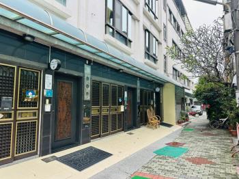 海安路輕屋齡電梯透天