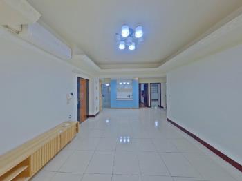 交流道愛買旁三房附車位