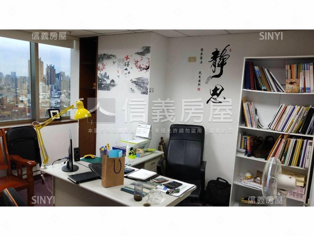 未來捷運藍線商辦１５樓Ａ房屋室內格局與周邊環境