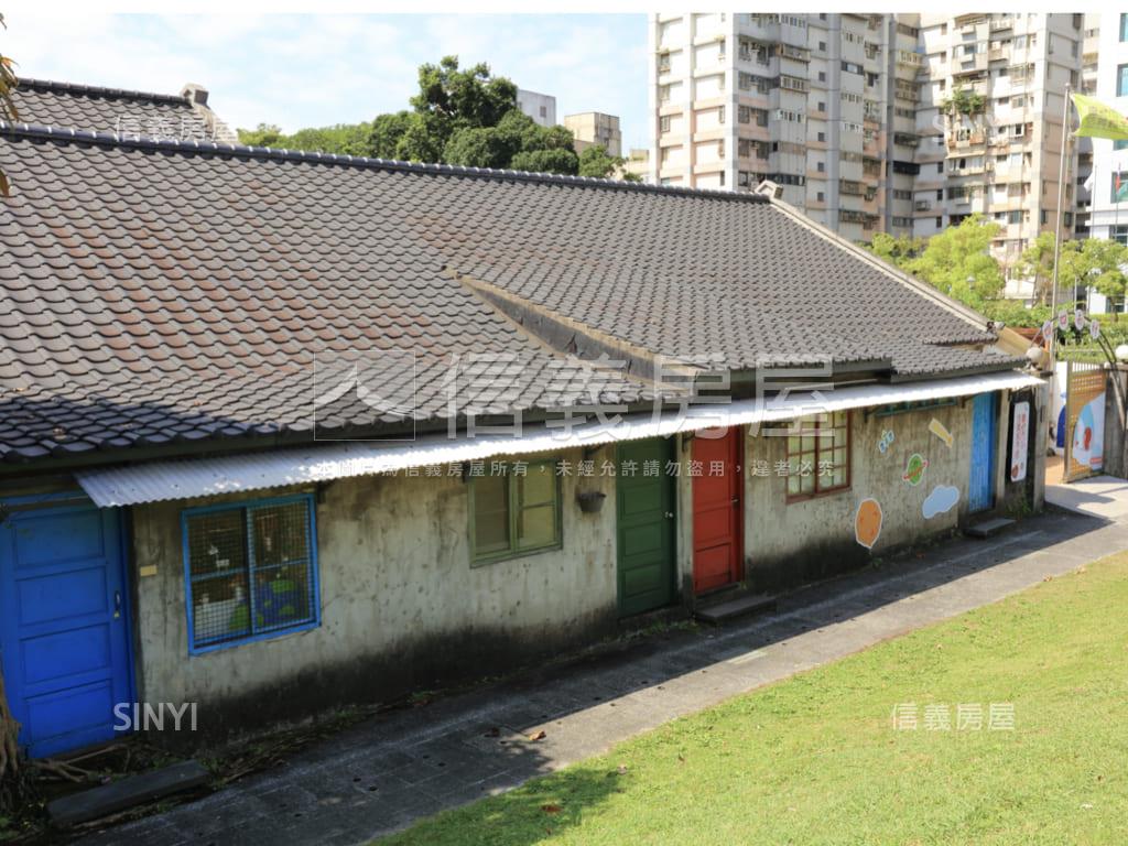 新濠信義精品套房房屋室內格局與周邊環境