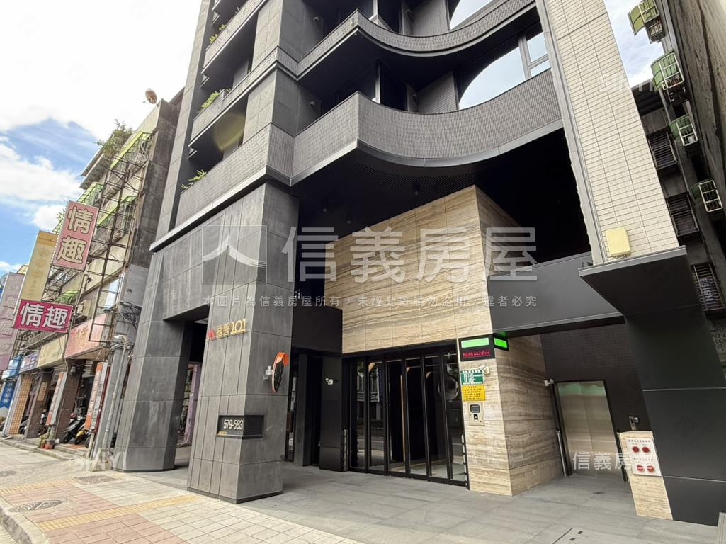 全新嘉磐１０１邊間兩房房屋室內格局與周邊環境