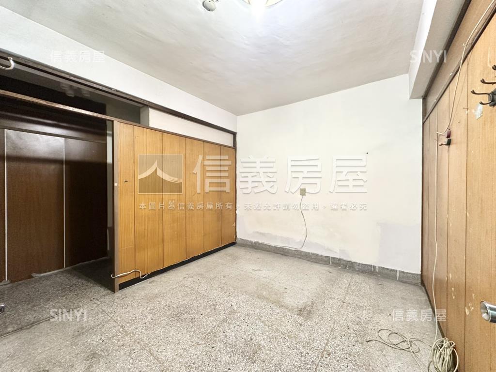 新站邊間三樓房屋室內格局與周邊環境