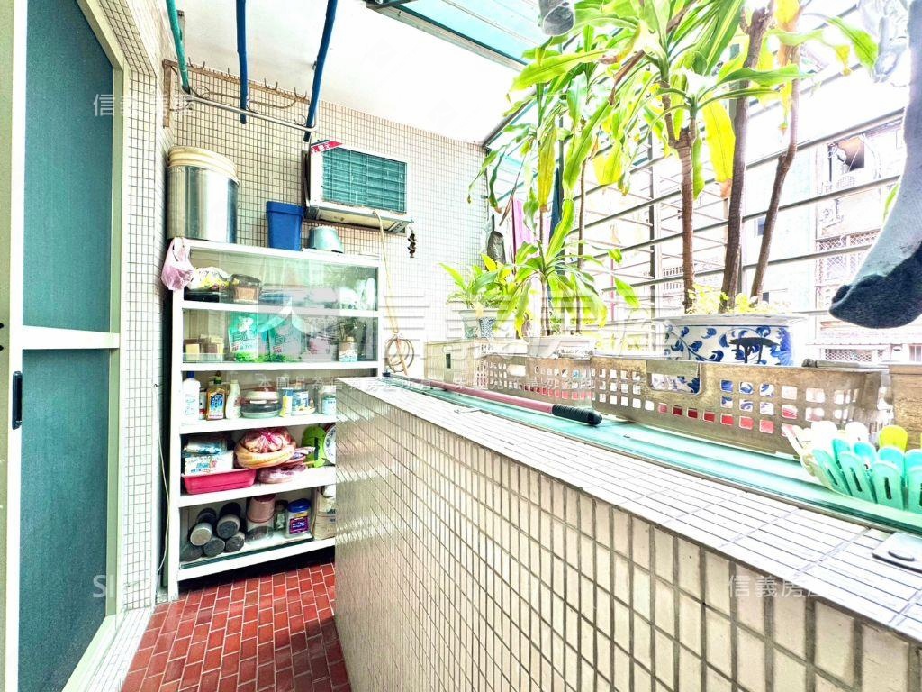 民生獨戶大空間採光三樓房屋室內格局與周邊環境