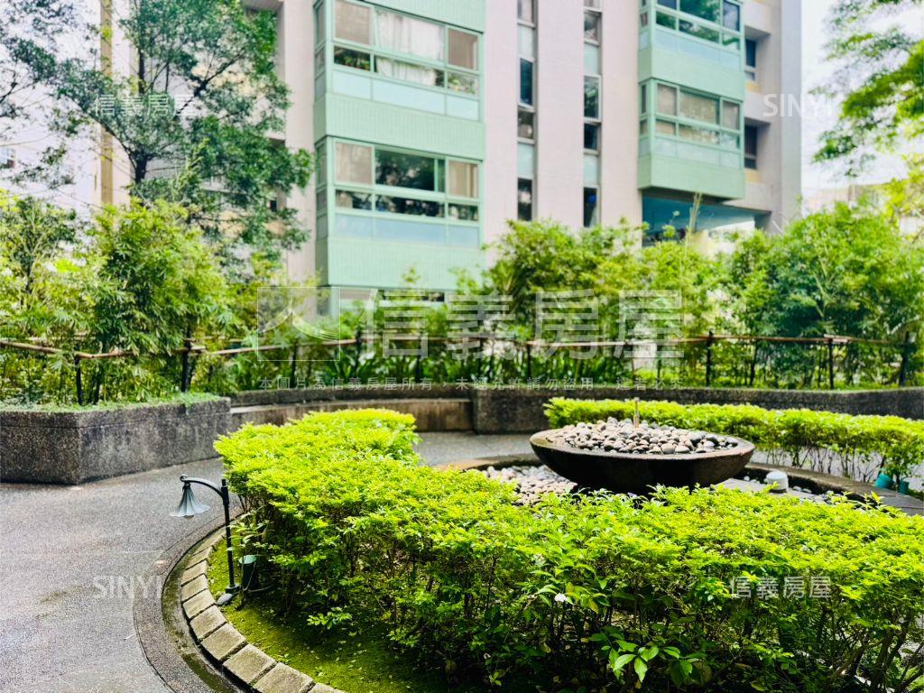 太平洋時代美三房坡平車位房屋室內格局與周邊環境