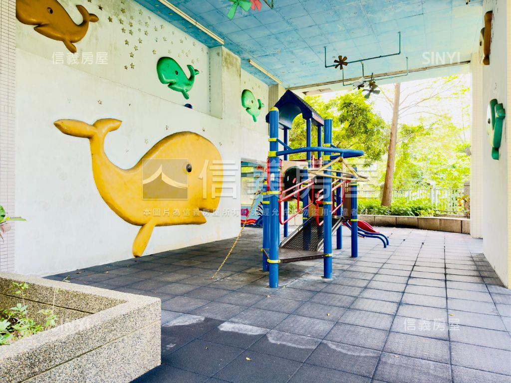 太平洋時代美三房坡平車位房屋室內格局與周邊環境