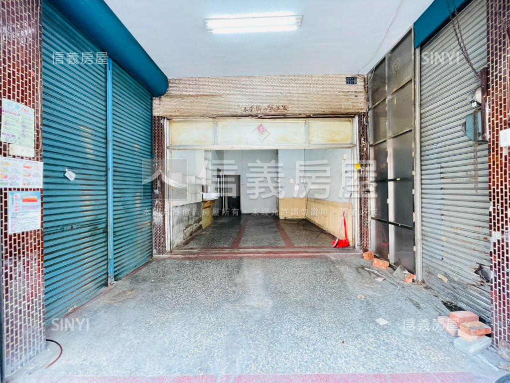 楠梓面寬邊間金店房屋室內格局與周邊環境