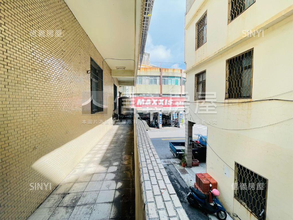 楠梓面寬邊間金店房屋室內格局與周邊環境