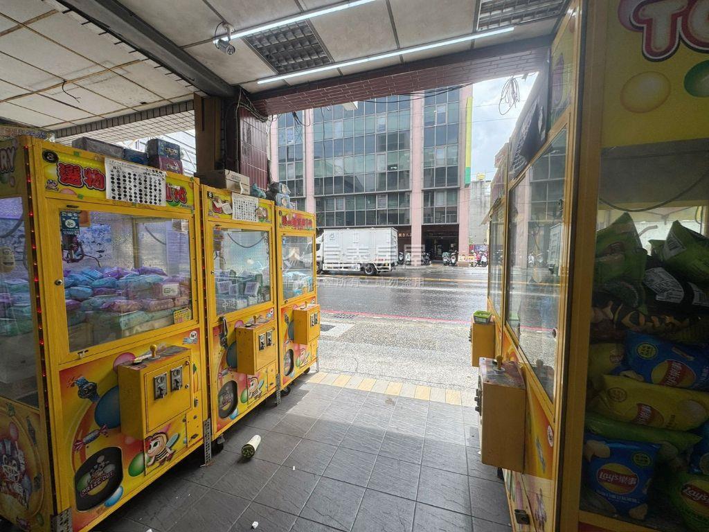 大東捷運前後出入正路透店房屋室內格局與周邊環境