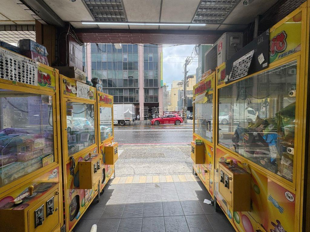 大東捷運前後出入正路透店房屋室內格局與周邊環境