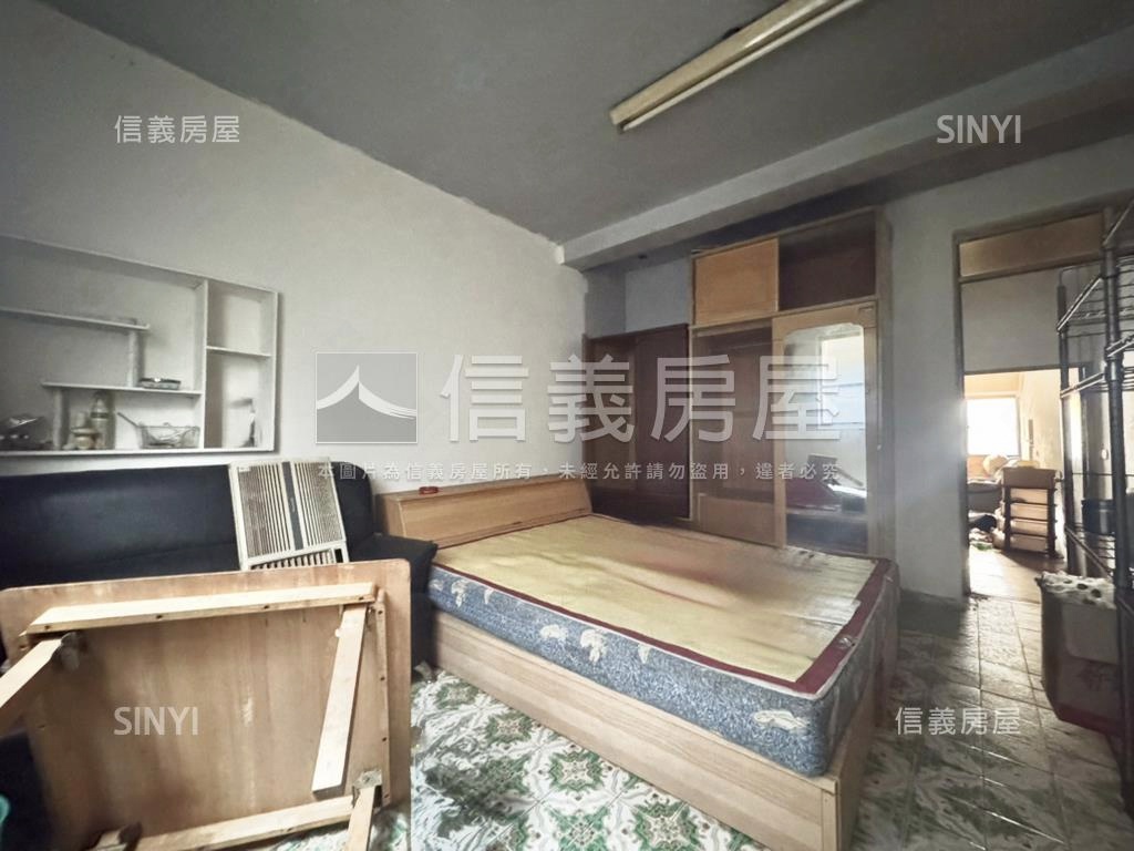 五福國中學區便宜成家透天房屋室內格局與周邊環境