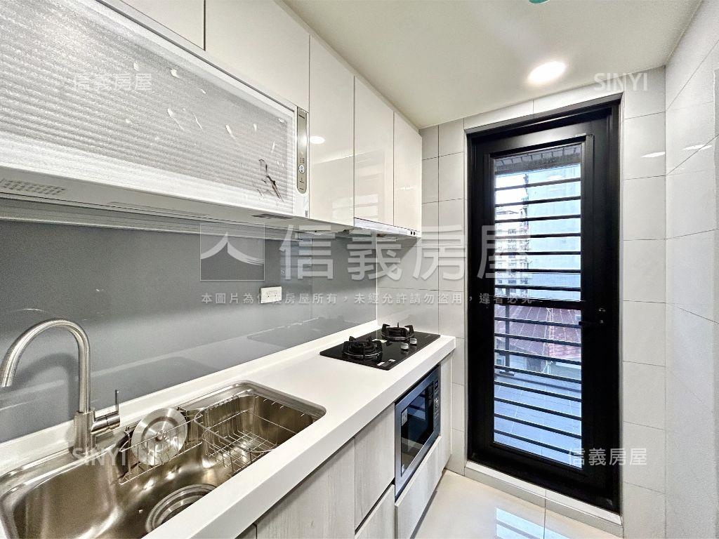 漢皇盛世★１＋１有車位房屋室內格局與周邊環境