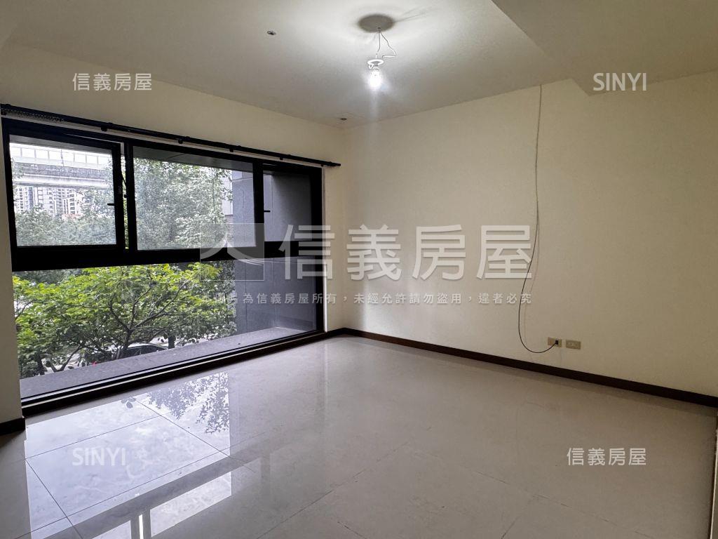 【頭前】興天地四房車位房屋室內格局與周邊環境