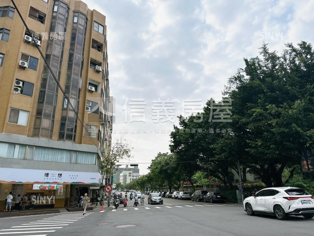 近草悟道知名連鎖角店房屋室內格局與周邊環境