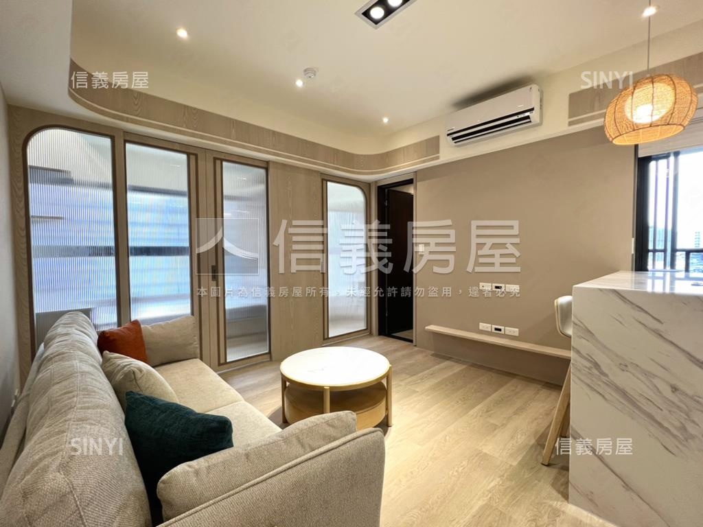 搶．極粋．邊間兩房帶裝潢房屋室內格局與周邊環境