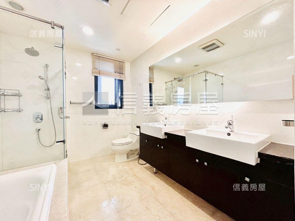 專任赫里翁２０Ａ１視野戶房屋室內格局與周邊環境