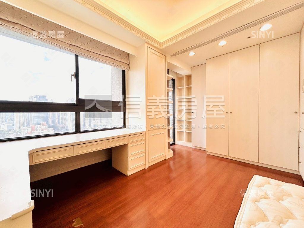 專任赫里翁２０Ａ１視野戶房屋室內格局與周邊環境