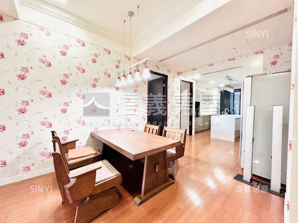 專任赫里翁２０Ａ１視野戶房屋室內格局與周邊環境