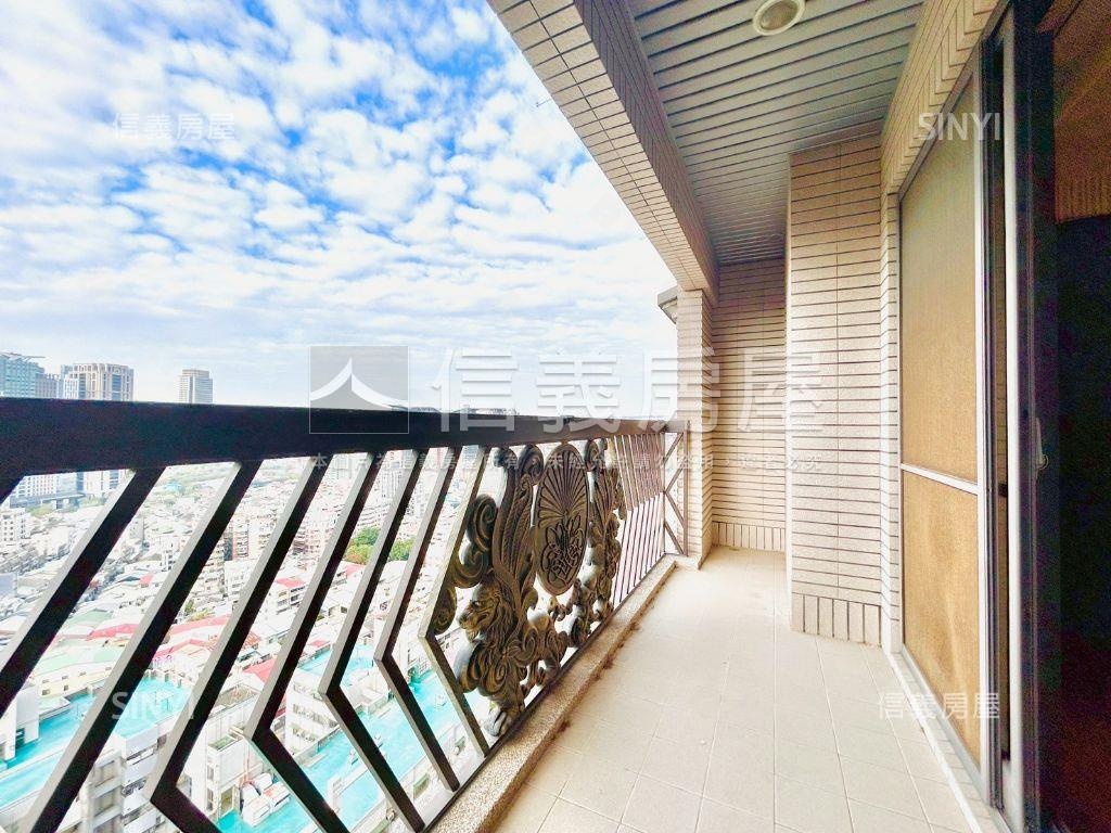 專任赫里翁２０Ａ１視野戶房屋室內格局與周邊環境