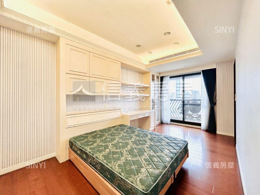 專任赫里翁２０Ａ１視野戶房屋室內格局與周邊環境