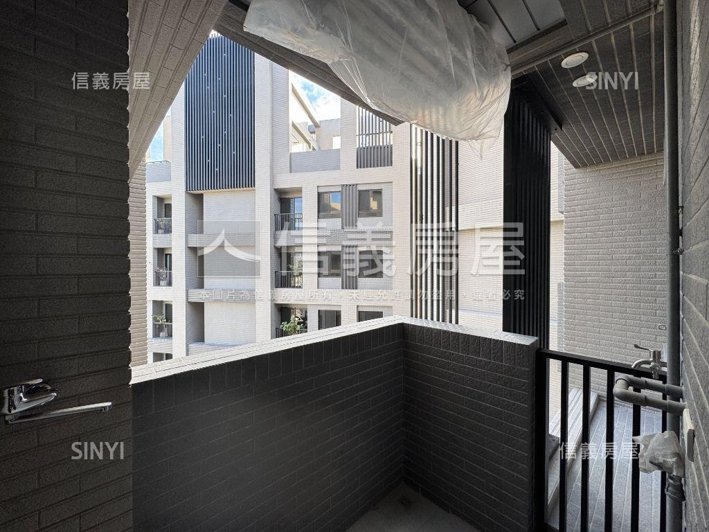 近中科下樓鄰７－１１兩房房屋室內格局與周邊環境