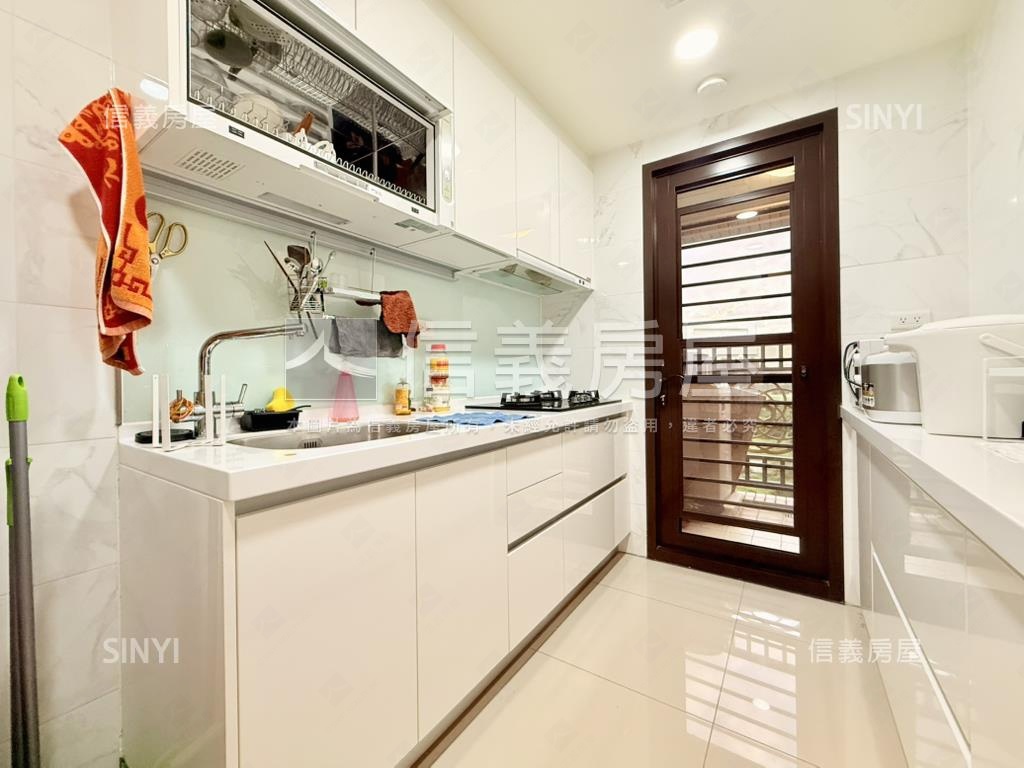 【海樂地】景觀三房車位房屋室內格局與周邊環境