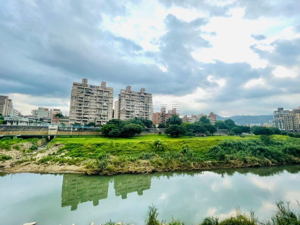 文化路經典公寓房屋室內格局與周邊環境