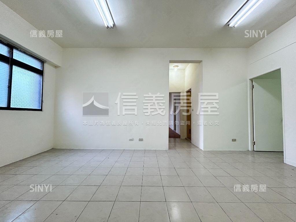 信義世貿１０１電梯大空間房屋室內格局與周邊環境