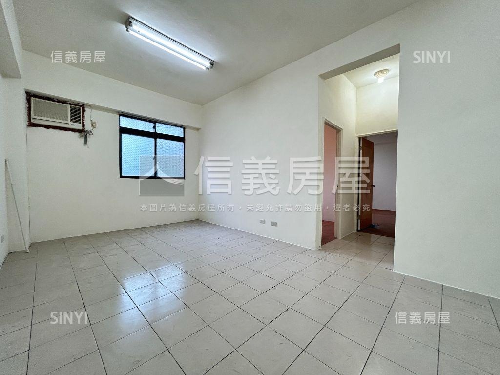 信義世貿１０１電梯大空間房屋室內格局與周邊環境