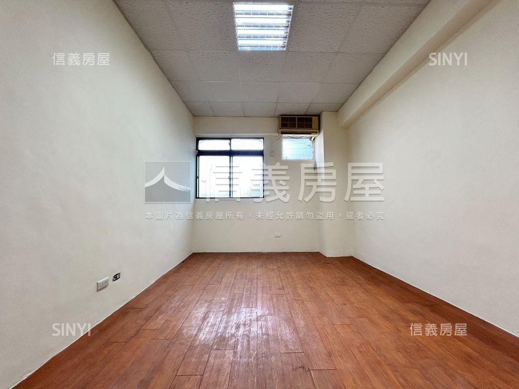 信義世貿１０１電梯大空間房屋室內格局與周邊環境