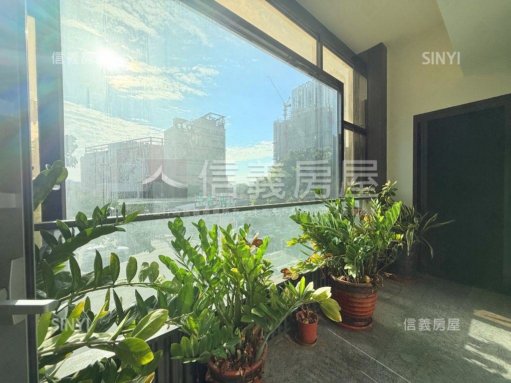 皇居店面隔壁可以一起買房屋室內格局與周邊環境