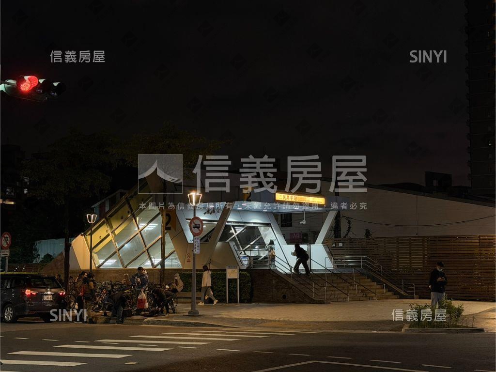 面寬８米金店面房屋室內格局與周邊環境