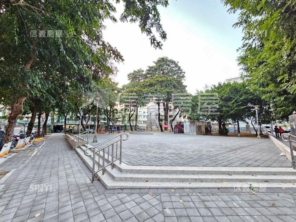 近捷運低總價輕鬆成家華廈房屋室內格局與周邊環境