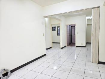 近捷運低總價兩房電梯美屋