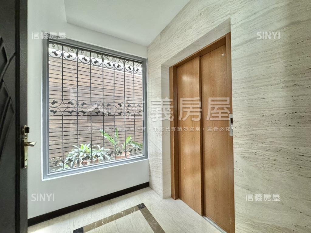 賴厝加蓋電梯大面寬墅房屋室內格局與周邊環境