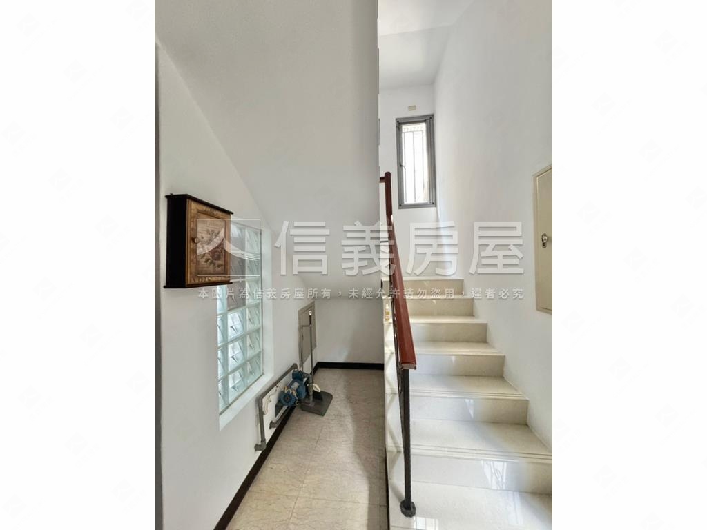 賴厝加蓋電梯大面寬墅房屋室內格局與周邊環境