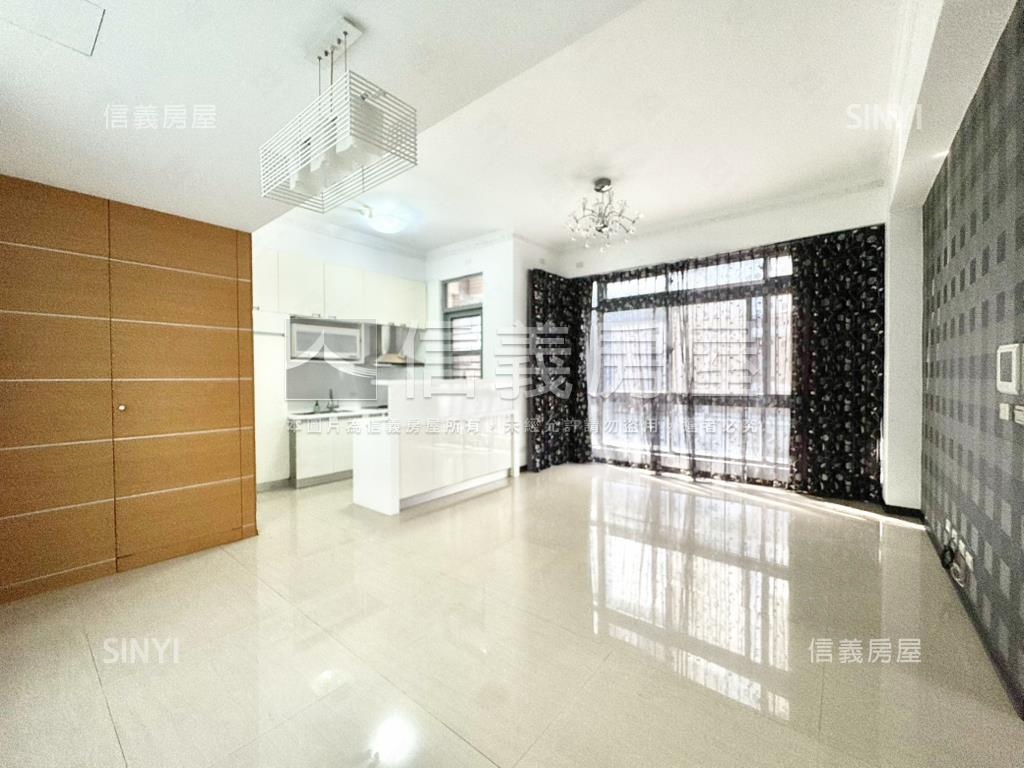 賴厝加蓋電梯大面寬墅房屋室內格局與周邊環境