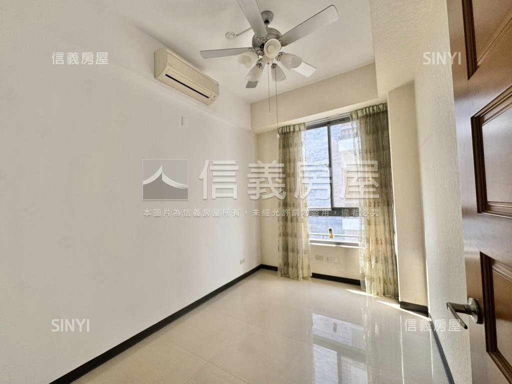 賴厝加蓋電梯大面寬墅房屋室內格局與周邊環境