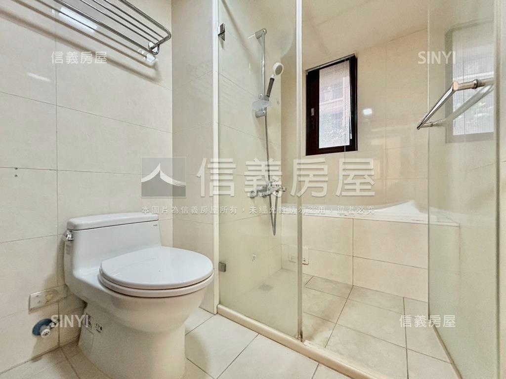 興世代露台三房雙平面車位房屋室內格局與周邊環境