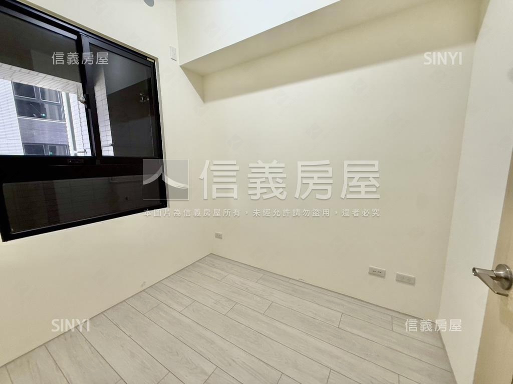 鳳凰信義兩房兩衛附車位房屋室內格局與周邊環境