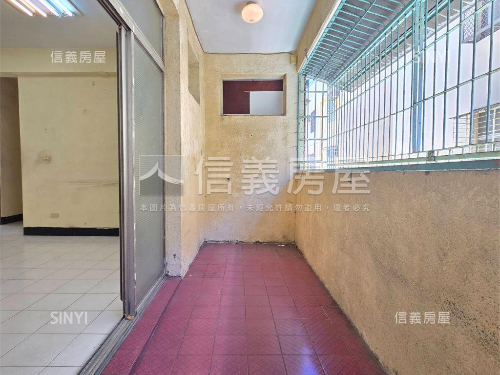 英明商圈明亮公寓三樓房屋室內格局與周邊環境