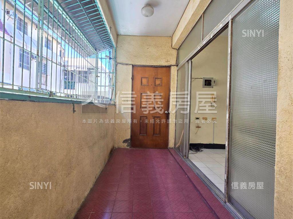 英明商圈明亮公寓三樓房屋室內格局與周邊環境