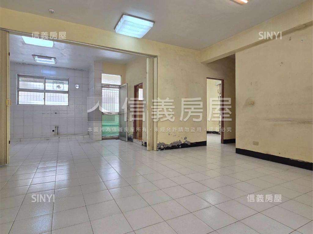 英明商圈明亮公寓三樓房屋室內格局與周邊環境