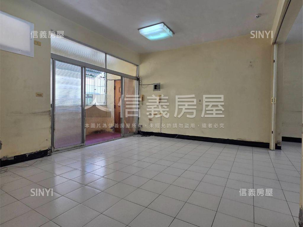 英明商圈明亮公寓三樓房屋室內格局與周邊環境