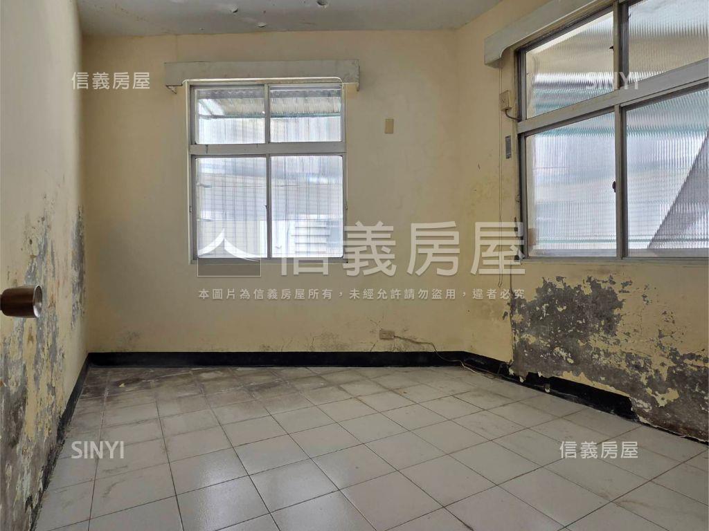 英明商圈明亮公寓三樓房屋室內格局與周邊環境