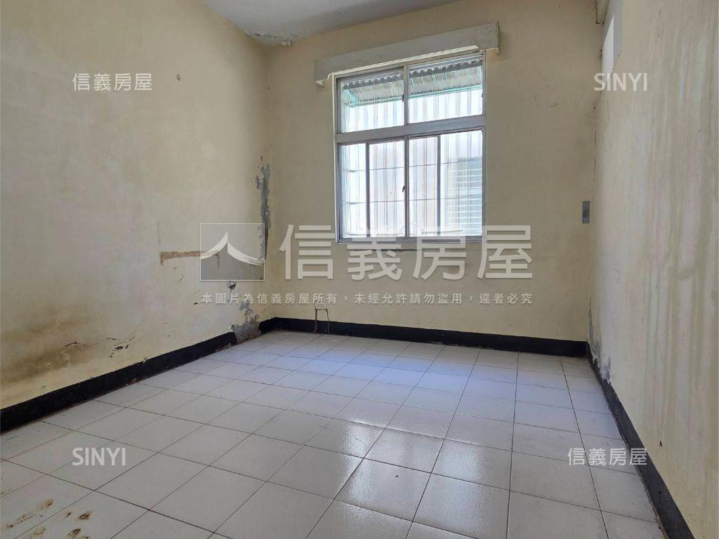 英明商圈明亮公寓三樓房屋室內格局與周邊環境