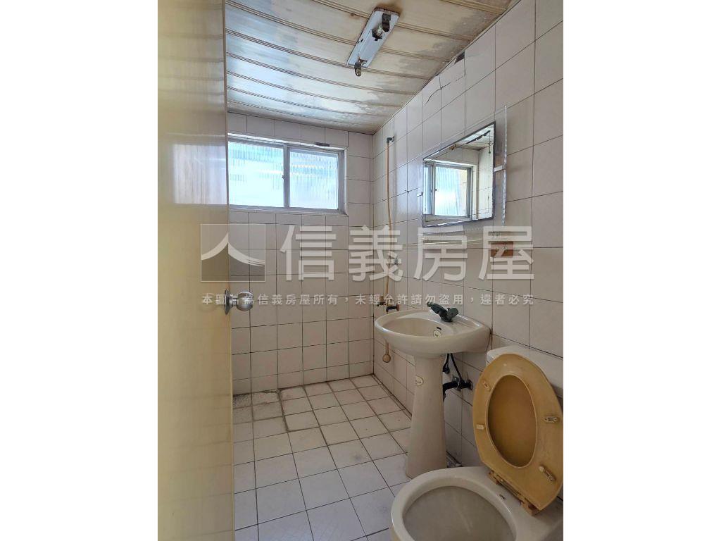 英明商圈明亮公寓三樓房屋室內格局與周邊環境