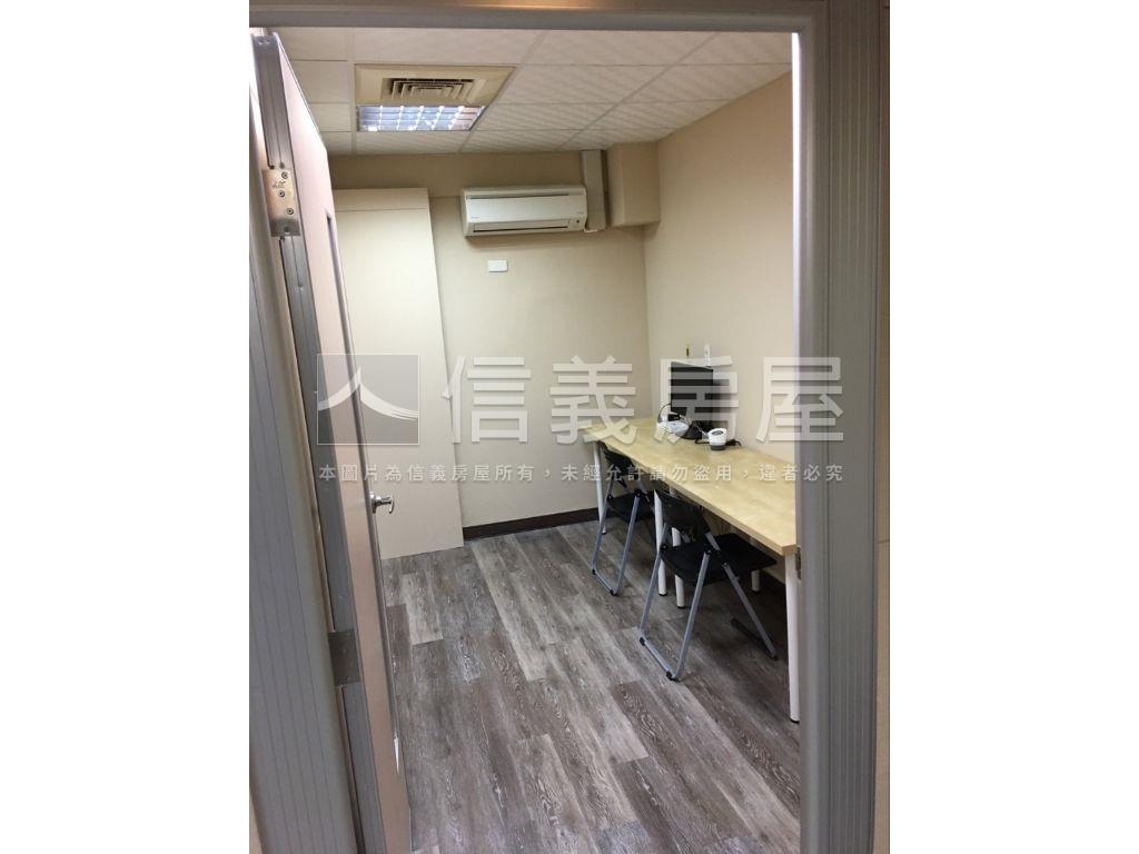 文心路置產商辦首選房屋室內格局與周邊環境