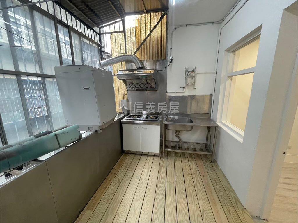 中誠街精美加倍屋房屋室內格局與周邊環境